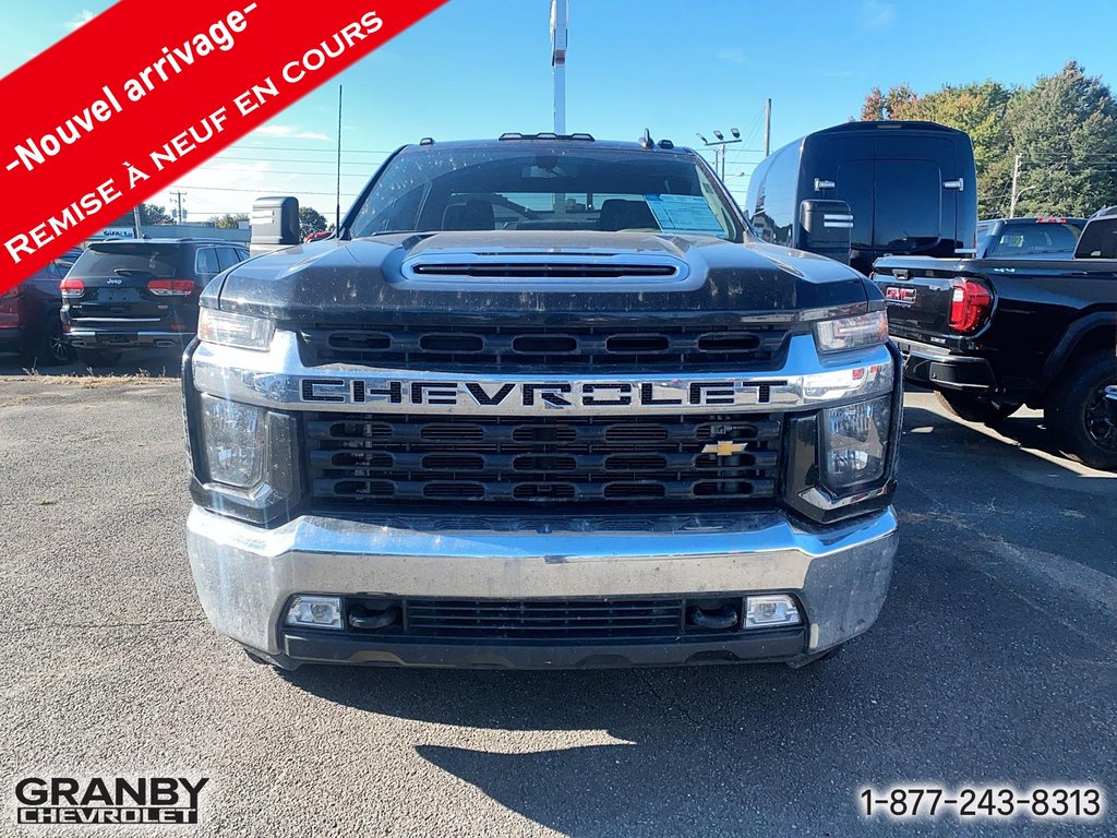 2021 Chevrolet Silverado 3500HD LT crewcab boite 8 pied diesel in Granby, Quebec - 2 - w1024h768px