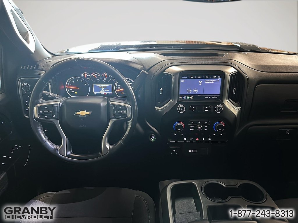 2021 Chevrolet Silverado 3500HD LT crewcab boite 8 pied diesel in Granby, Quebec - 14 - w1024h768px