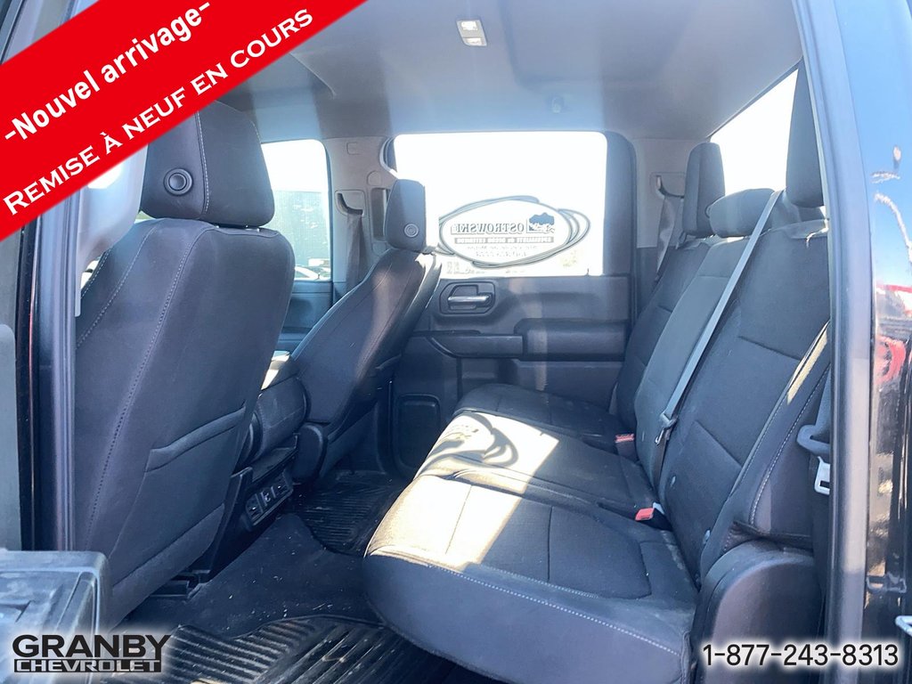 2021 Chevrolet Silverado 3500HD LT crewcab boite 8 pied diesel in Granby, Quebec - 7 - w1024h768px