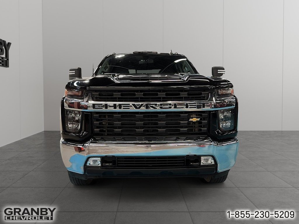 2023 Chevrolet Silverado 3500HD in Granby, Quebec - 2 - w1024h768px