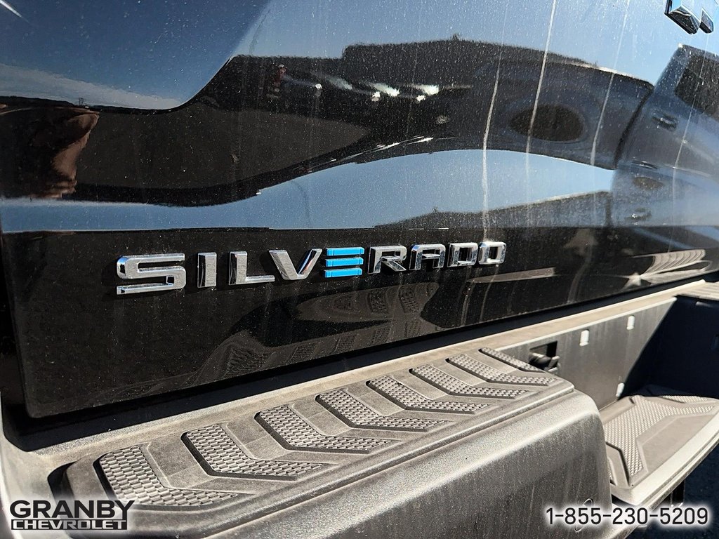 Chevrolet Silverado EV  2024 à Granby, Québec - 6 - w1024h768px