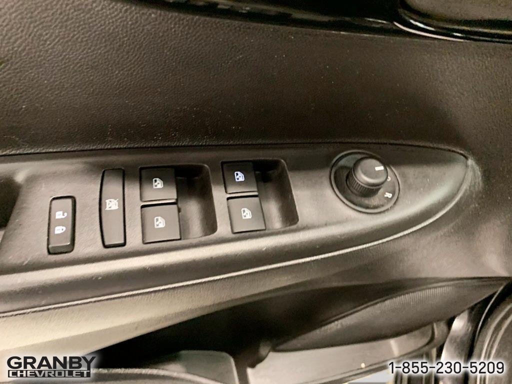 2018 Chevrolet Spark in Granby, Quebec - 13 - w1024h768px