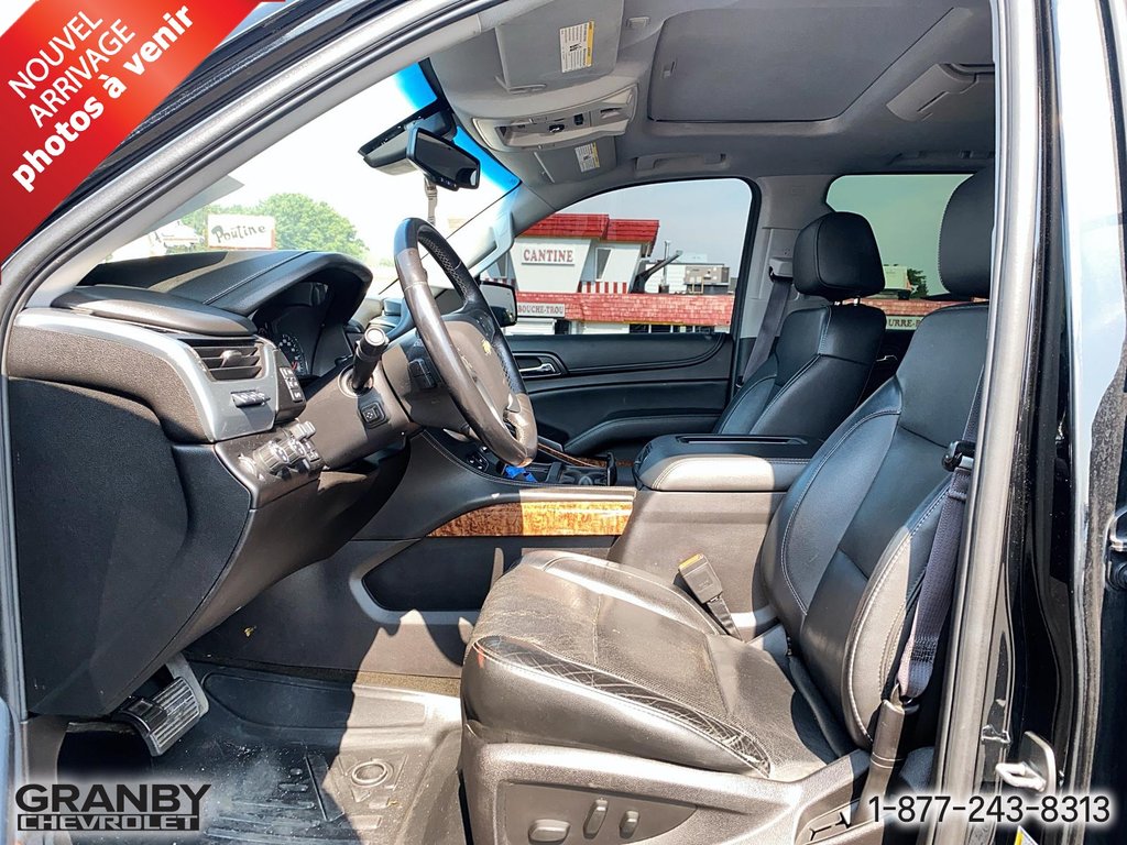 2016 Chevrolet Suburban in Granby, Quebec - 10 - w1024h768px