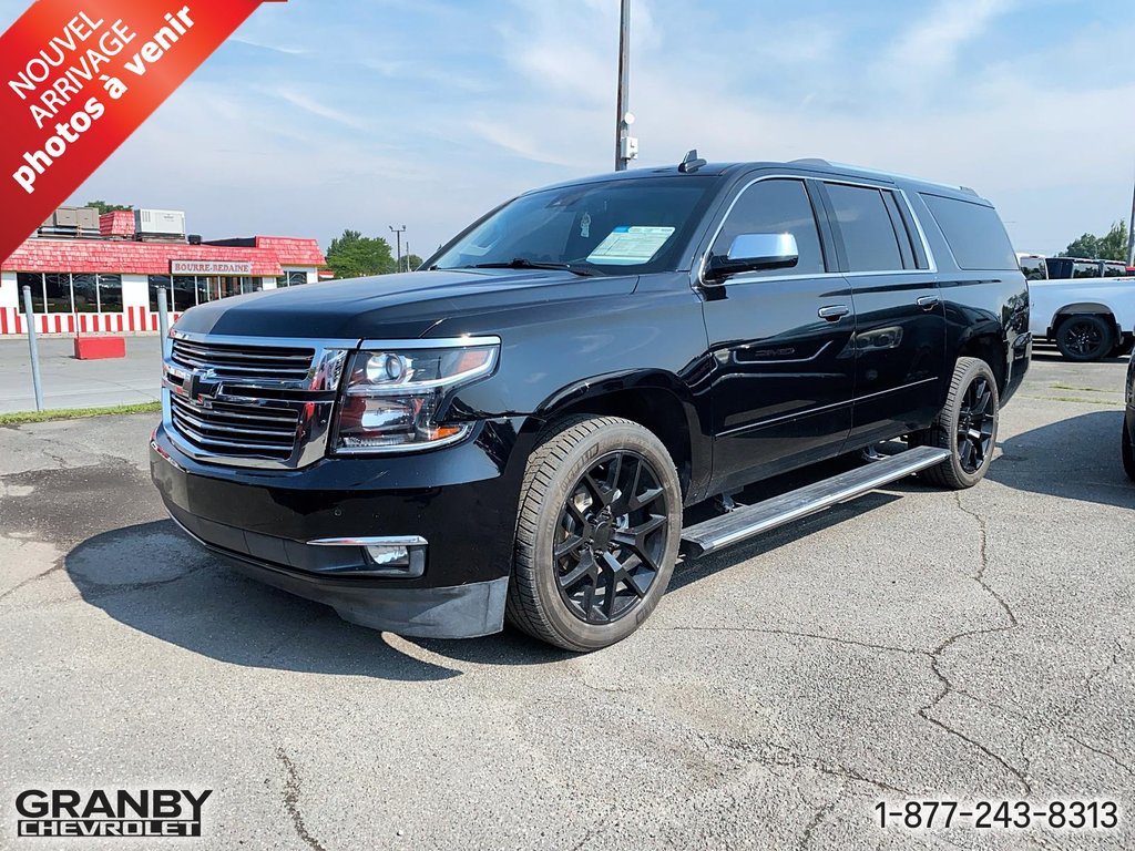 2016 Chevrolet Suburban in Granby, Quebec - 2 - w1024h768px