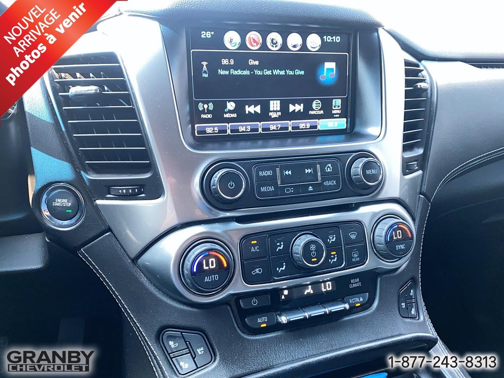 2016 Chevrolet Suburban in Granby, Quebec - 14 - w1024h768px