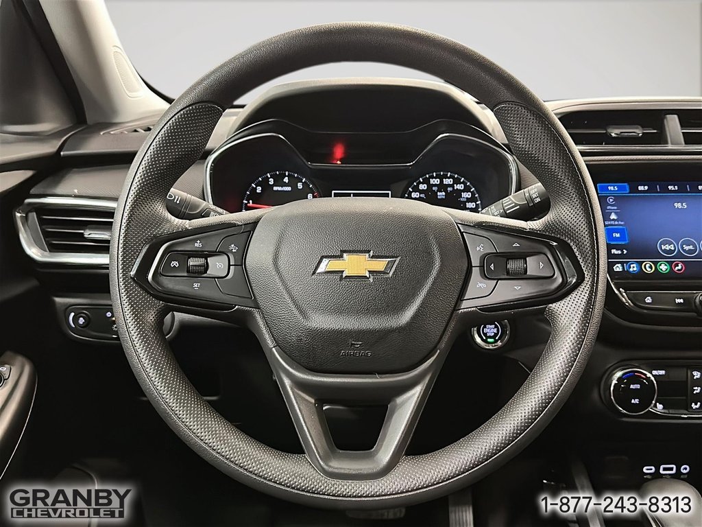2023 Chevrolet Trailblazer LT awd in Granby, Quebec - 17 - w1024h768px