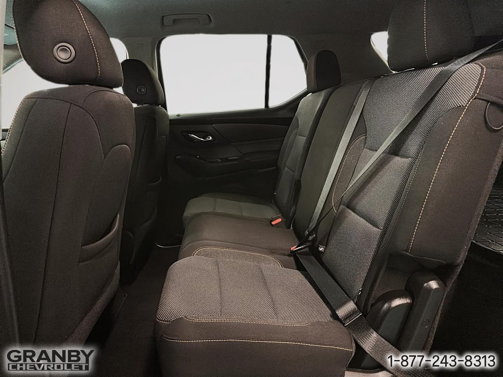Chevrolet Traverse  2021 à Granby, Québec - 12 - w1024h768px