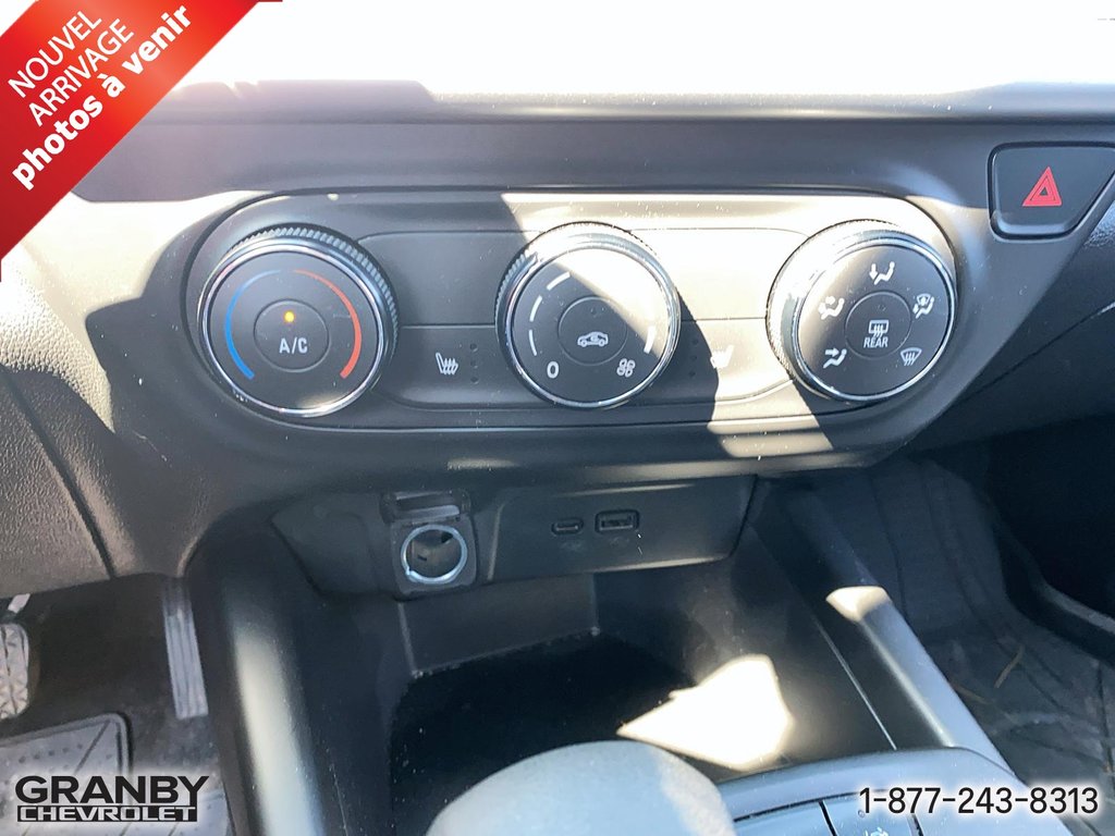 2024 Chevrolet Trax 1RS in Granby, Quebec - 16 - w1024h768px