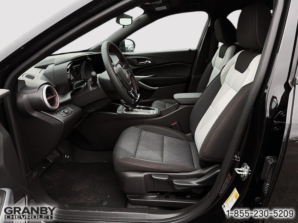 2025 Chevrolet Trax in Granby, Quebec - 12 - w1024h768px
