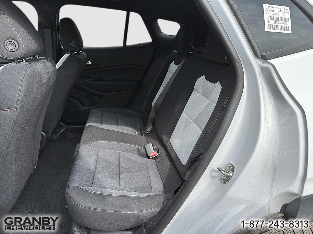 2025 Chevrolet Trax in Granby, Quebec - 12 - w1024h768px