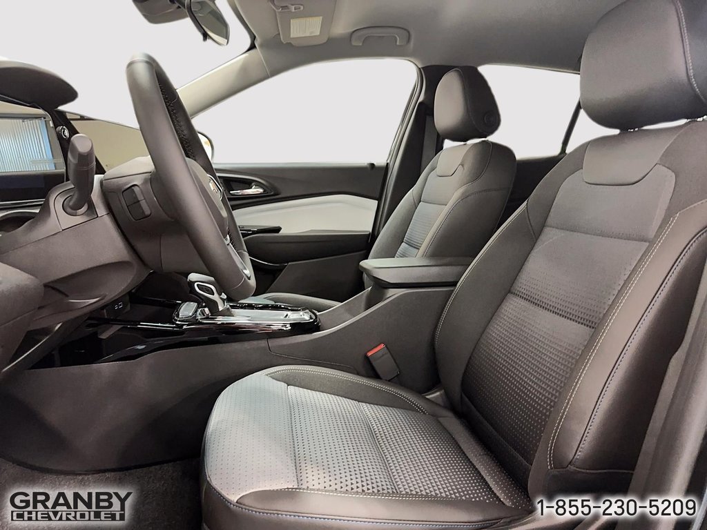 2025 Chevrolet Trax in Granby, Quebec - 9 - w1024h768px