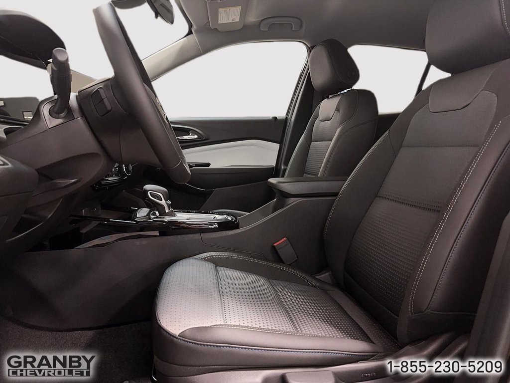 2025 Chevrolet Trax in Granby, Quebec - 9 - w1024h768px