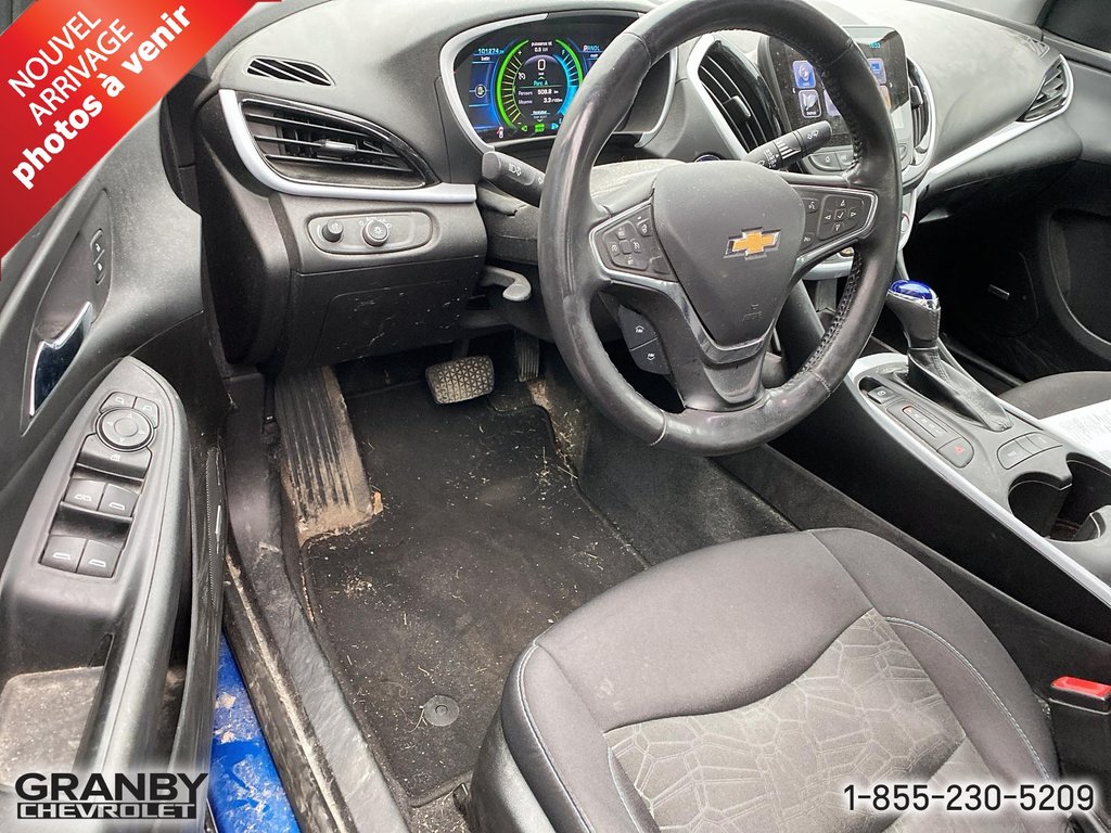 2018 Chevrolet Volt in Granby, Quebec - 12 - w1024h768px