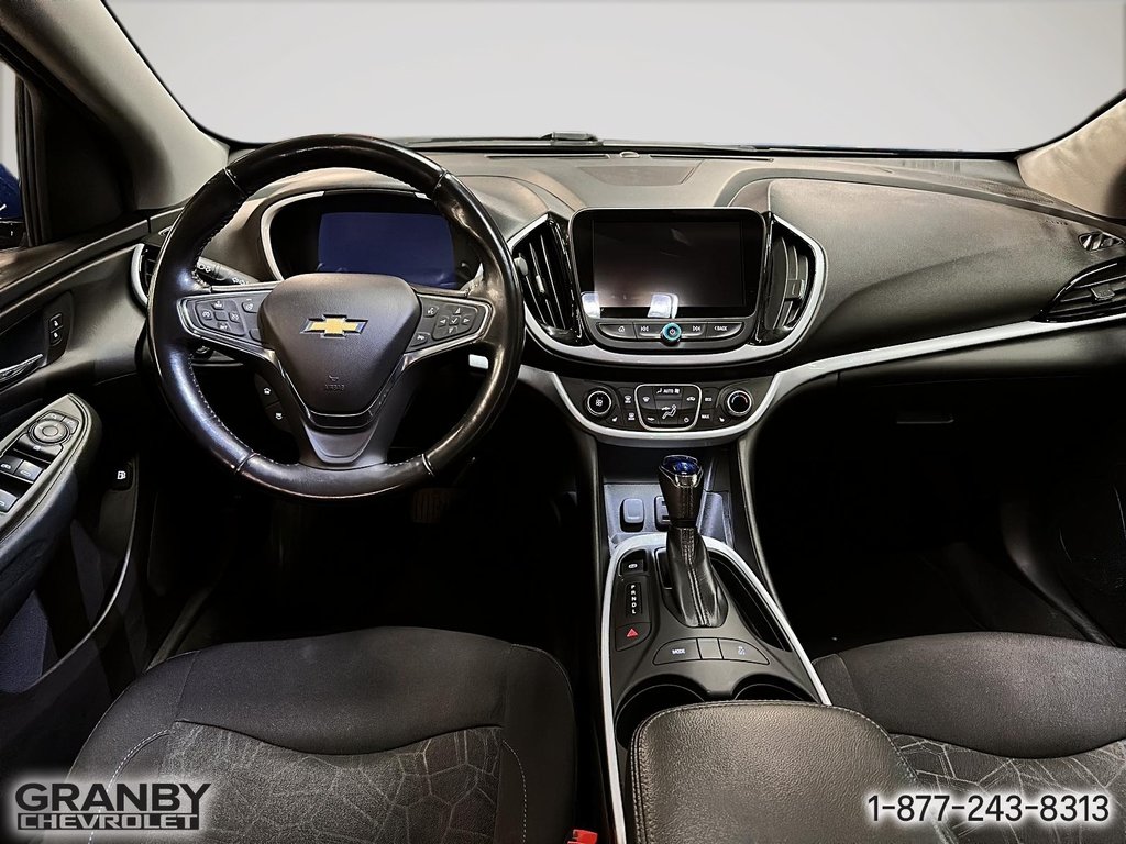 2018 Chevrolet Volt in Granby, Quebec - 13 - w1024h768px
