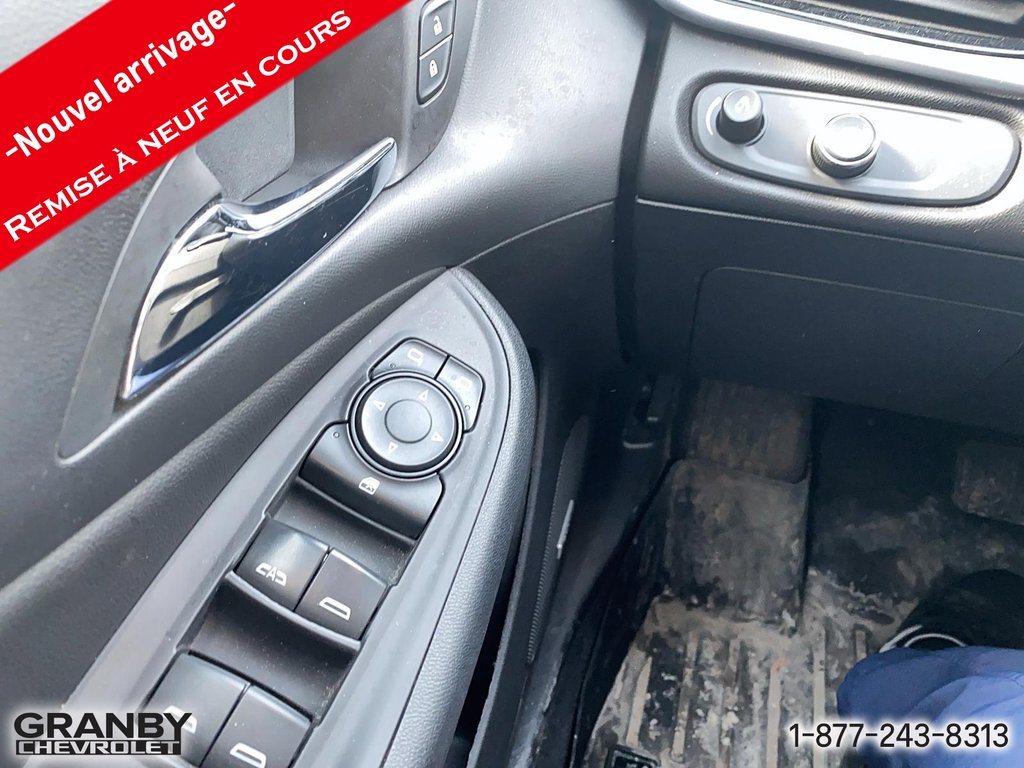 2019 Chevrolet Volt in Granby, Quebec - 7 - w1024h768px