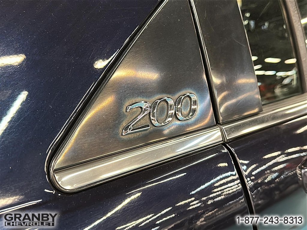 Chrysler 200 Touring VENDU TEL QUEL SANS GARANTIES 2012 à Granby, Québec - 19 - w1024h768px