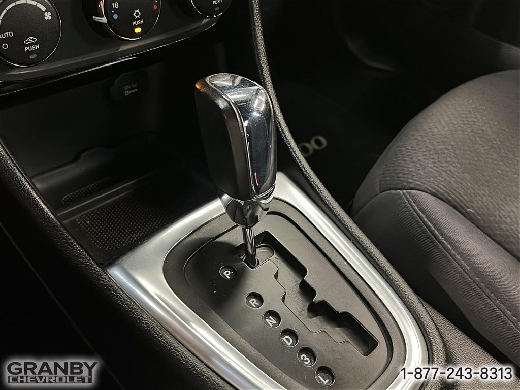 Chrysler 200 Touring VENDU TEL QUEL SANS GARANTIES 2012 à Granby, Québec - 18 - w1024h768px