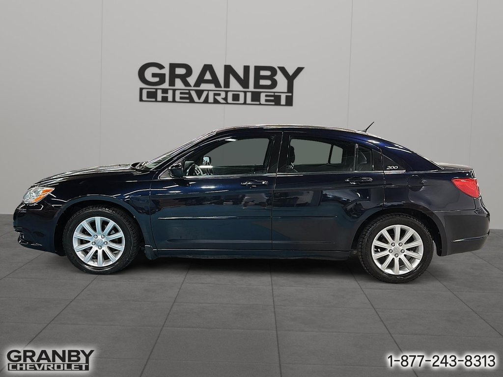 Chrysler 200 Touring VENDU TEL QUEL SANS GARANTIES 2012 à Granby, Québec - 8 - w1024h768px
