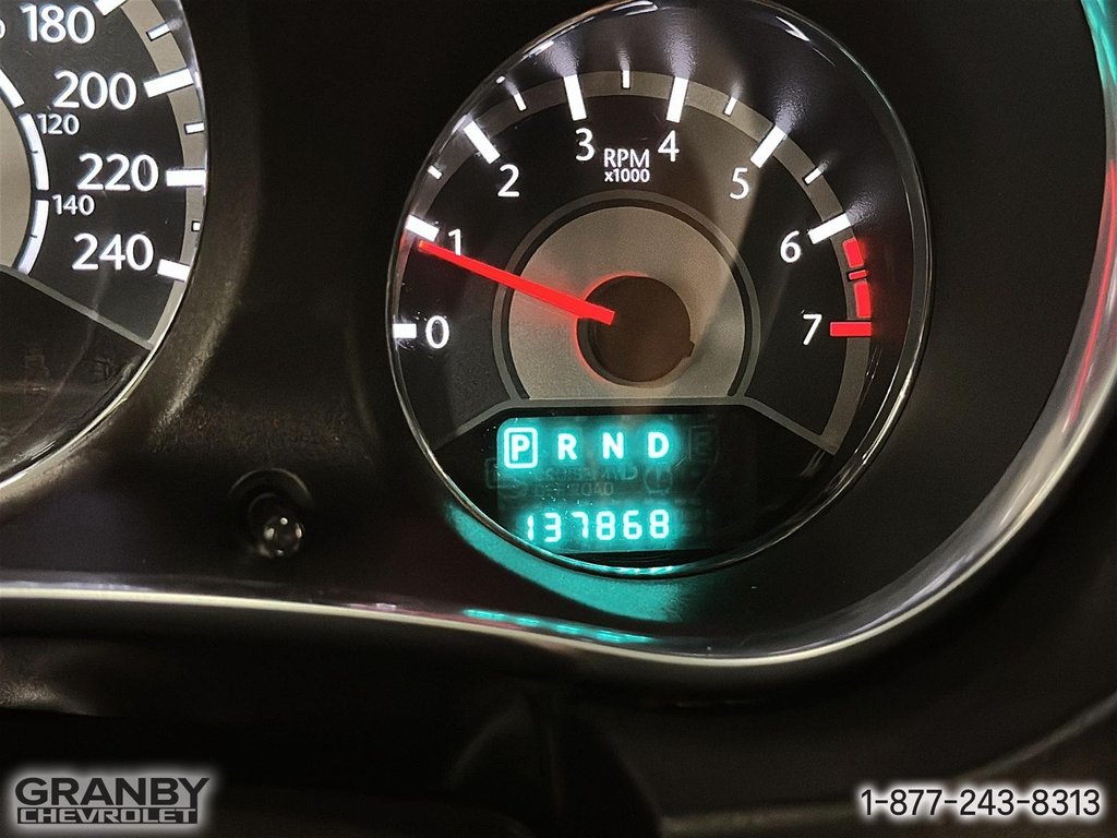 Chrysler 200 Touring VENDU TEL QUEL SANS GARANTIES 2012 à Granby, Québec - 16 - w1024h768px