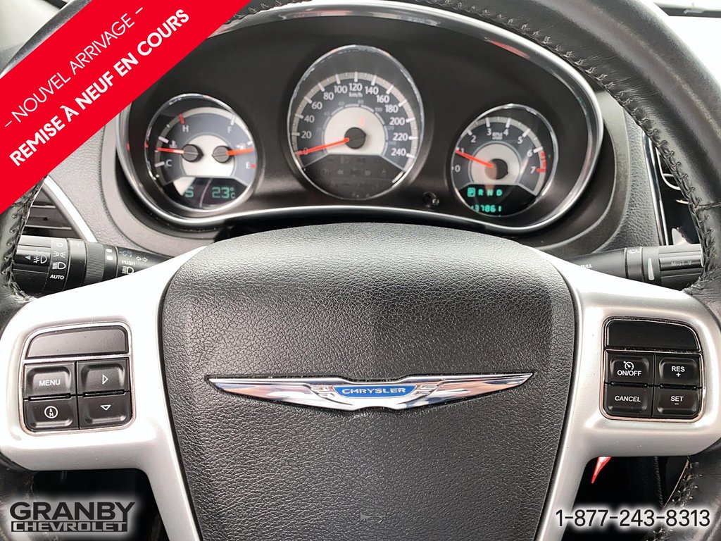 Chrysler 200  2012 à Granby, Québec - 13 - w1024h768px