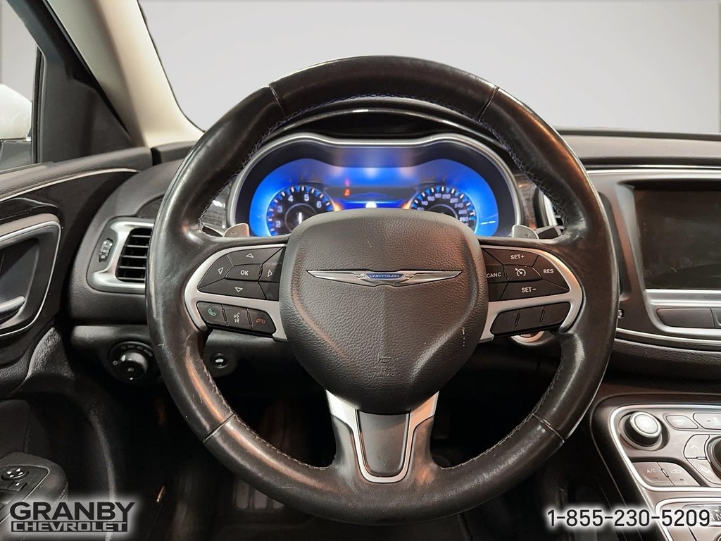 Chrysler 200  2015 à Granby, Québec - 11 - w1024h768px