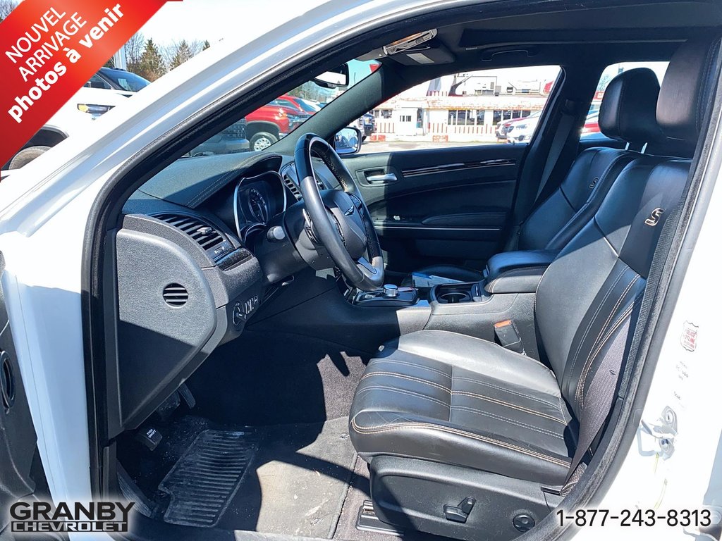 2018 Chrysler 300 S in Granby, Quebec - 7 - w1024h768px