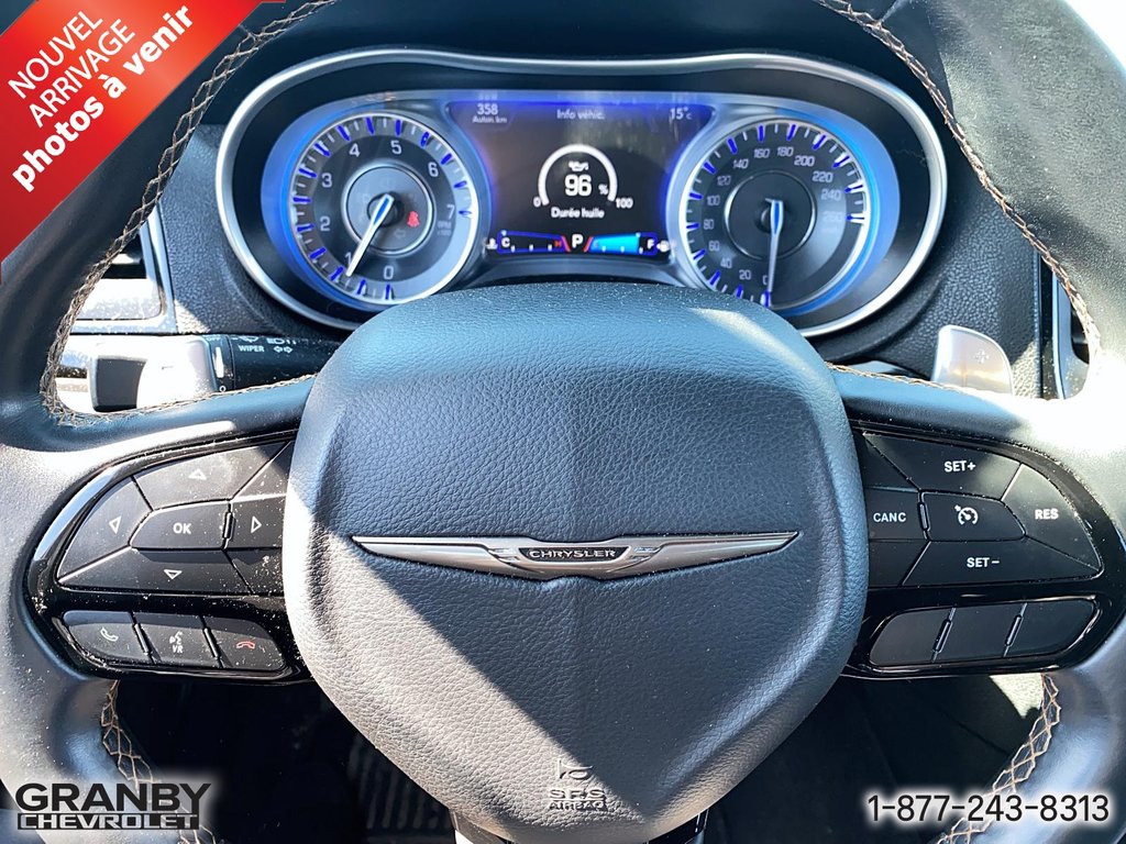 2018 Chrysler 300 S in Granby, Quebec - 8 - w1024h768px
