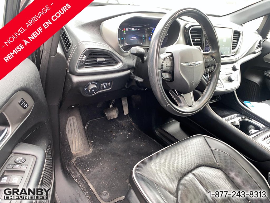 Chrysler Pacifica Hybrid  2022 à Granby, Québec - 10 - w1024h768px