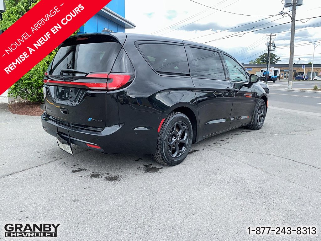 Chrysler Pacifica Hybrid  2022 à Granby, Québec - 5 - w1024h768px