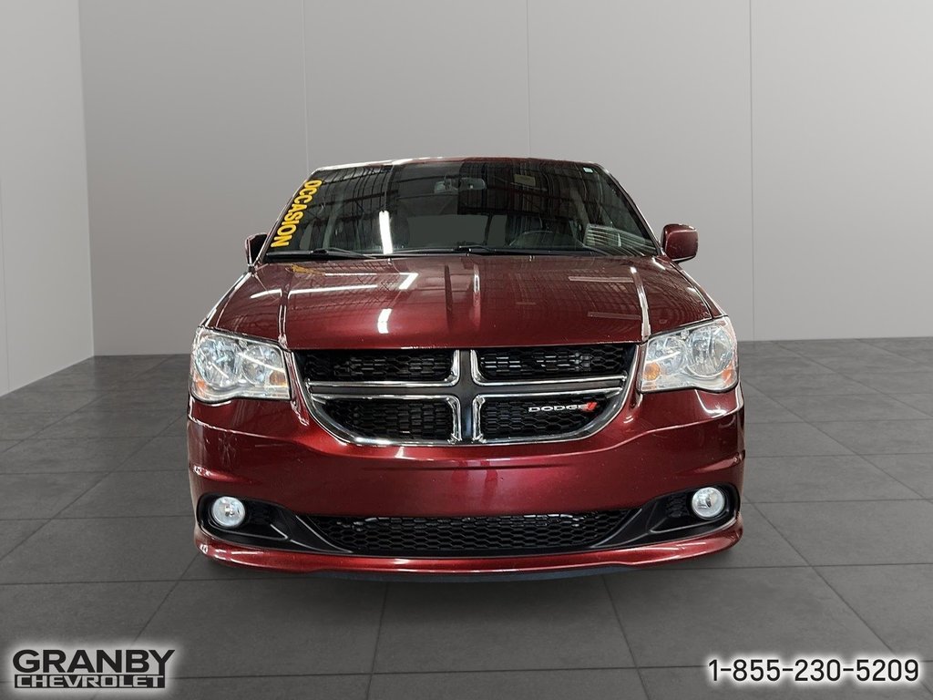 Grand Caravan SXT Premium Plus 2017 à Granby, Québec - 2 - w1024h768px