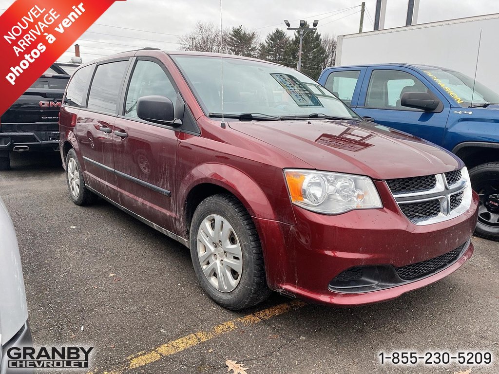 2017 Dodge Grand Caravan Canada Value Package in Granby, Quebec - 3 - w1024h768px