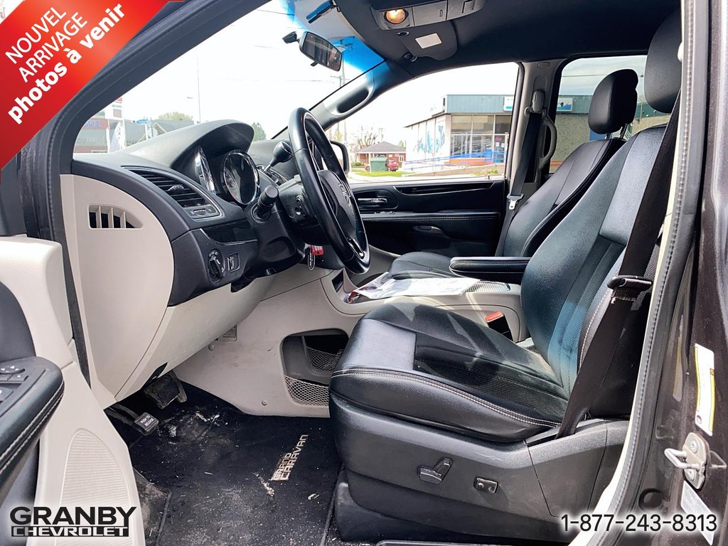 Dodge Grand Caravan SXT Premium Plus 2017 à Granby, Québec - 10 - w1024h768px