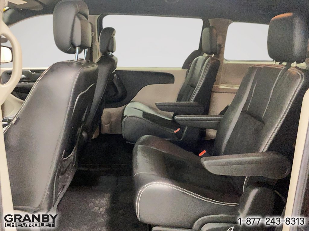 Dodge Grand Caravan SXT Premium Plus 2018 à Granby, Québec - 13 - w1024h768px