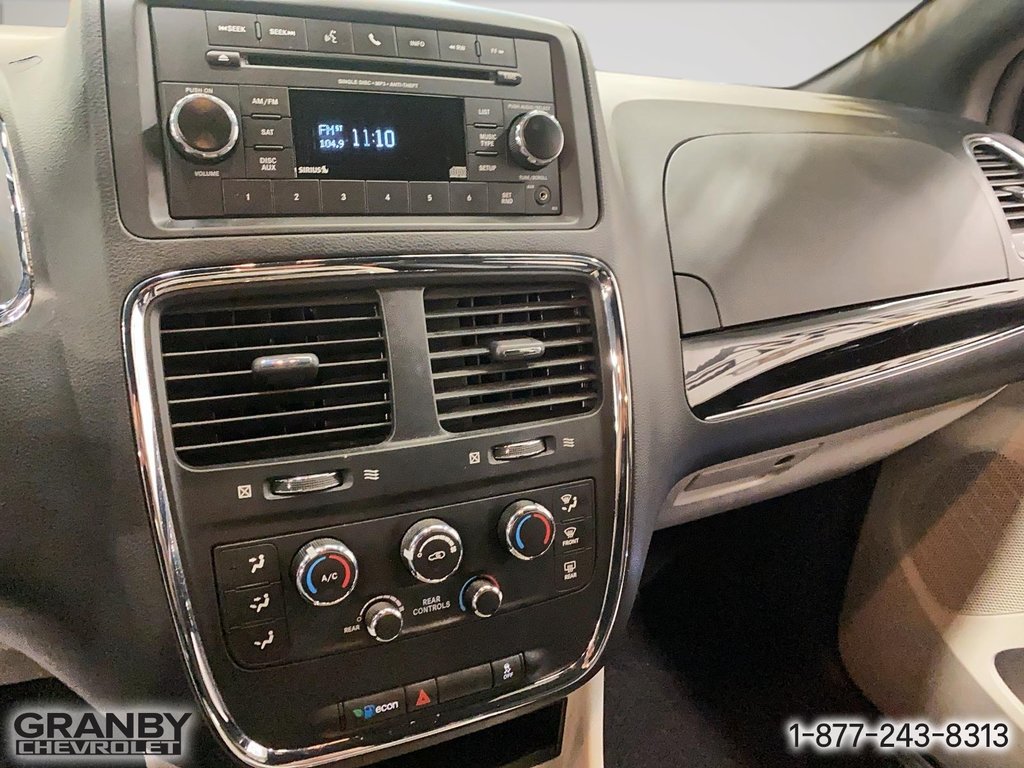 Dodge Grand Caravan SXT Premium Plus 2018 à Granby, Québec - 18 - w1024h768px