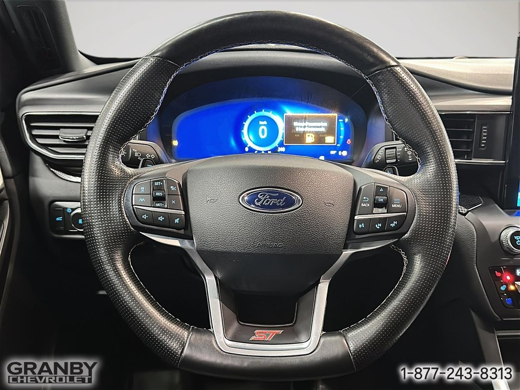 2020 Ford Explorer ST AWD in Granby, Quebec - 15 - w1024h768px