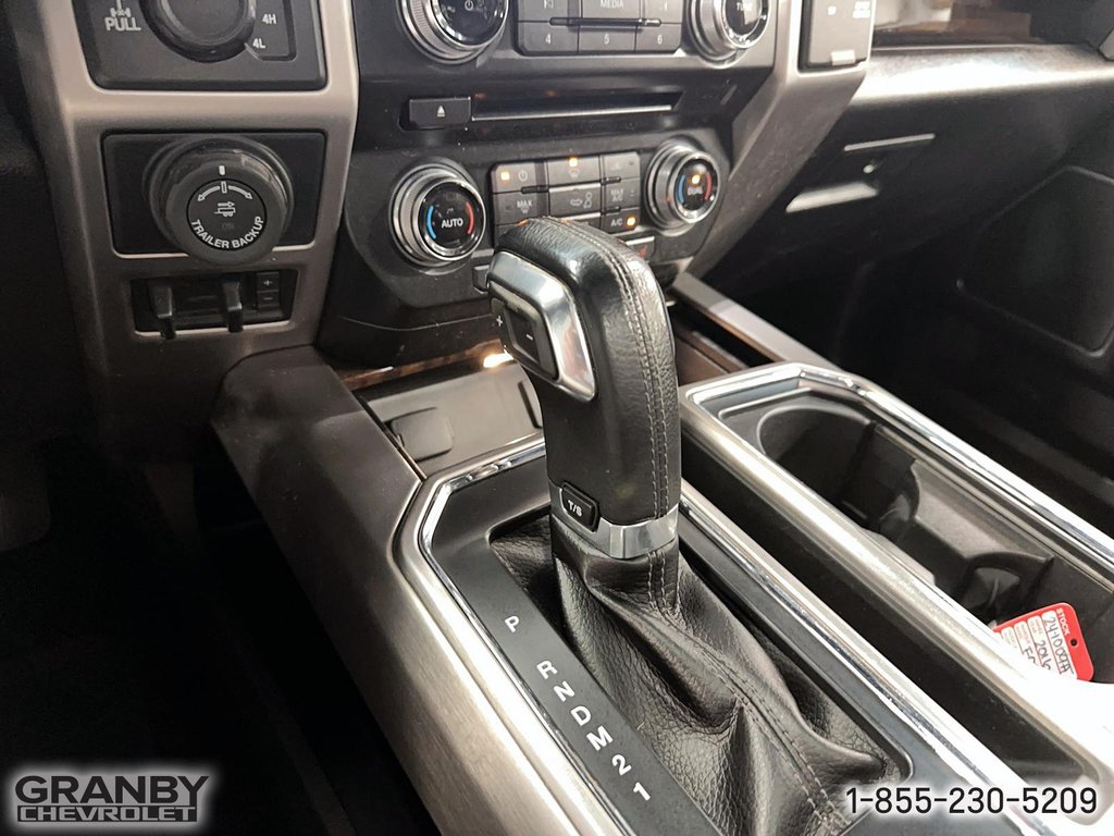 F-150 Supercrew platinum boite 6.6pied 2016 à Granby, Québec - 14 - w1024h768px