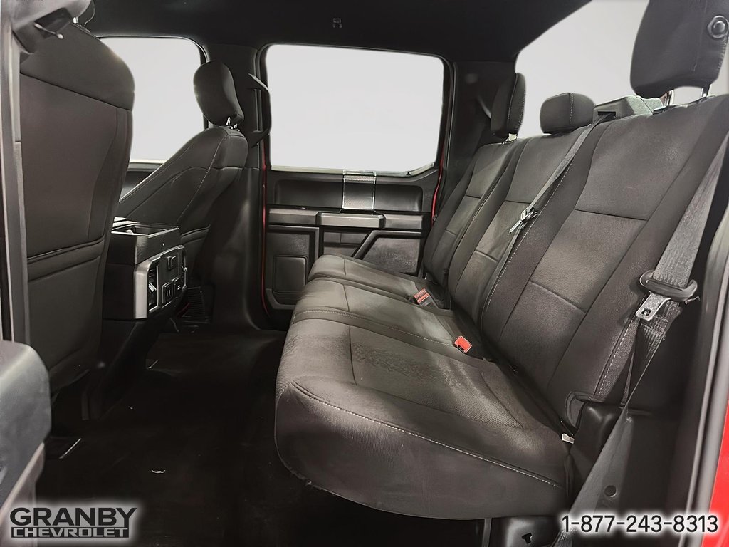 2018 Ford F-150 xlt crewcab boite6.6 moteur5.0L in Granby, Quebec - 12 - w1024h768px