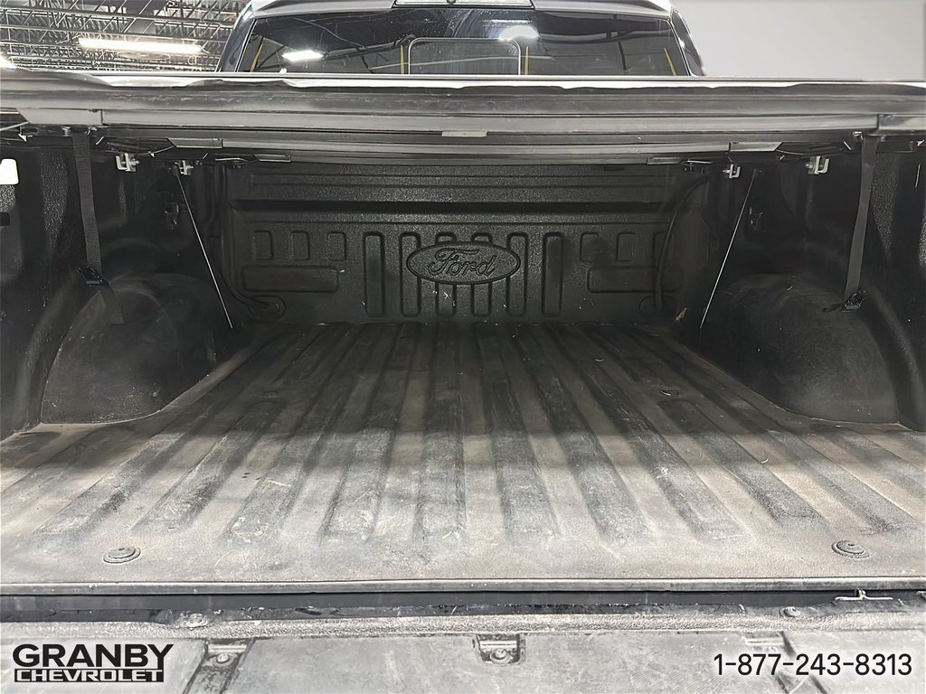 2021 Ford F-150 Raptor in Granby, Quebec - 9 - w1024h768px
