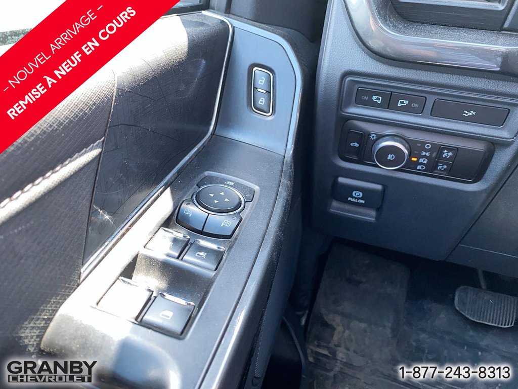 2023 Ford F-150 supercrew xlt moteur 3.5L in Granby, Quebec - 11 - w1024h768px
