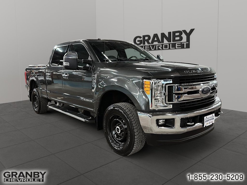 2017 Ford Super Duty F-250 SRW CREWCAB BOITE 6.6 MOTEUR 6.7L DIESEL in Granby, Quebec - 3 - w1024h768px