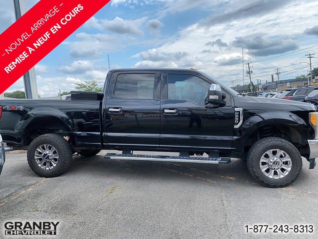 2017 Ford Super Duty F-250 SRW in Granby, Quebec - 4 - w1024h768px