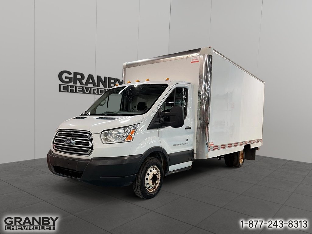 2018 Ford TRANSIT CUTAWAY in Granby, Quebec - 1 - w1024h768px