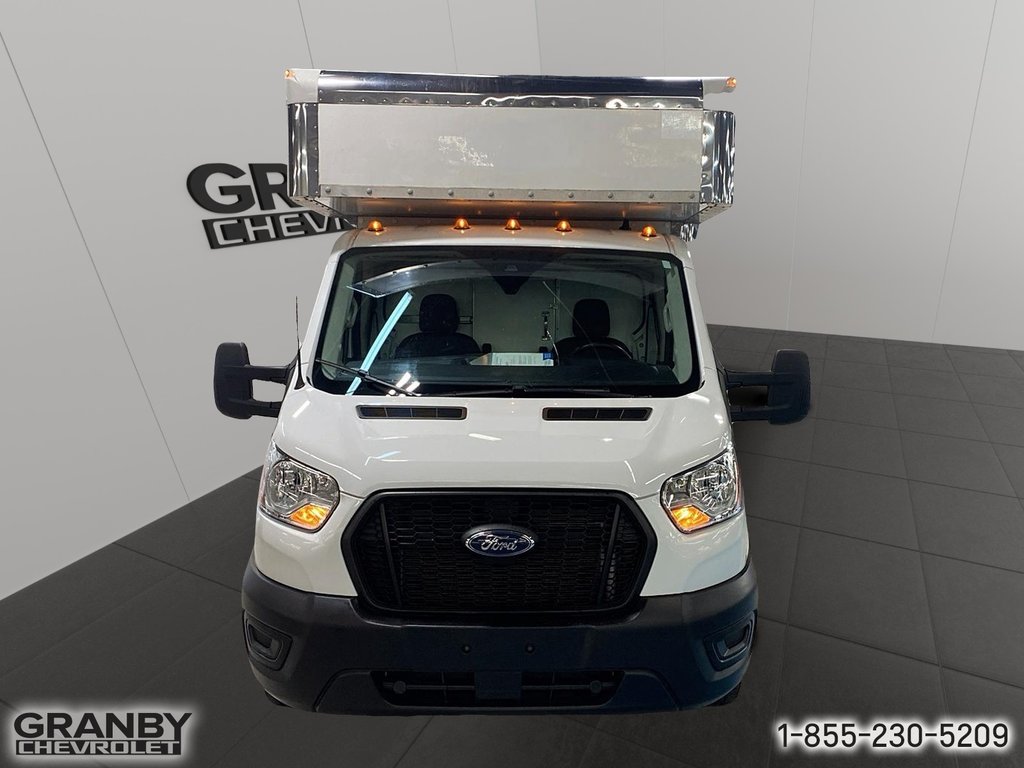 2020 Ford TRANSIT CUTAWAY in Granby, Quebec - 2 - w1024h768px