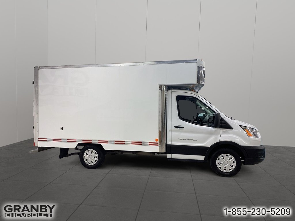 2020 Ford TRANSIT CUTAWAY in Granby, Quebec - 6 - w1024h768px