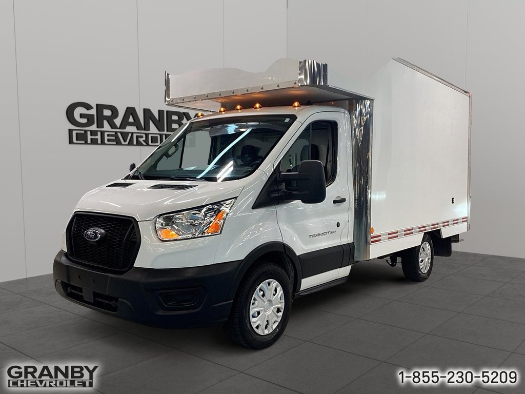 2020 Ford TRANSIT CUTAWAY in Granby, Quebec - 1 - w1024h768px