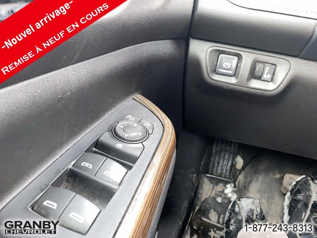 GMC Acadia SLE AWD 2022 à Granby, Québec - 13 - w1024h768px