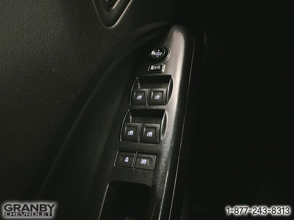 2016 GMC Canyon 4WD SLE CREWCAB BOITE 6.2 in Granby, Quebec - 13 - w1024h768px