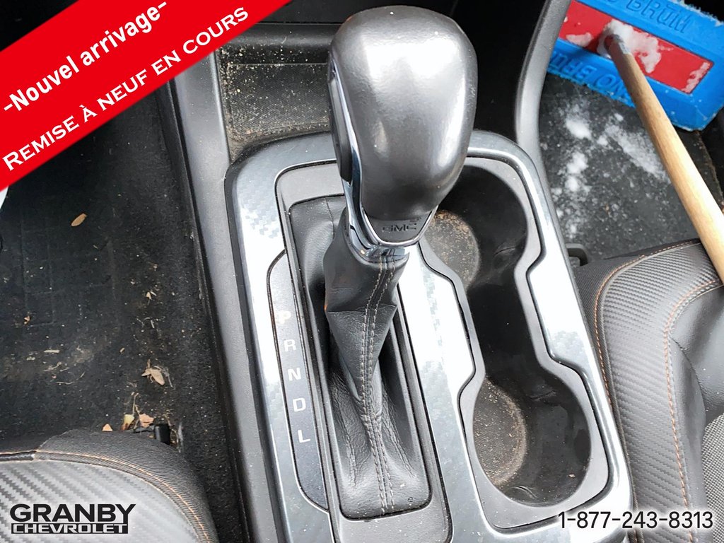 GMC Canyon 4WD AT4 w/Cloth boite 6.2 2022 à Granby, Québec - 13 - w1024h768px
