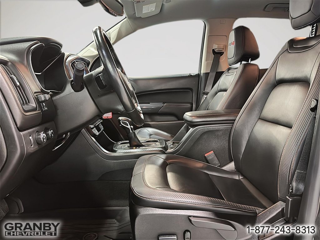 GMC Canyon 4WD AT4 w/Leather 2022 à Granby, Québec - 11 - w1024h768px