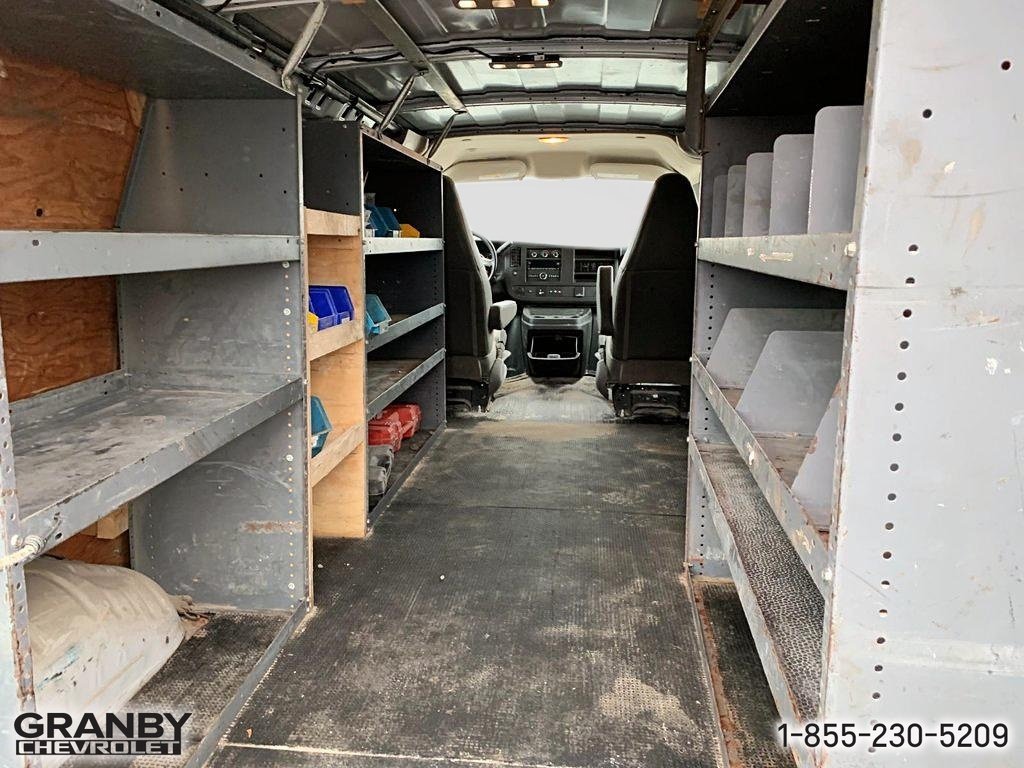 2019 GMC Savana Cargo Van in Granby, Quebec - 8 - w1024h768px